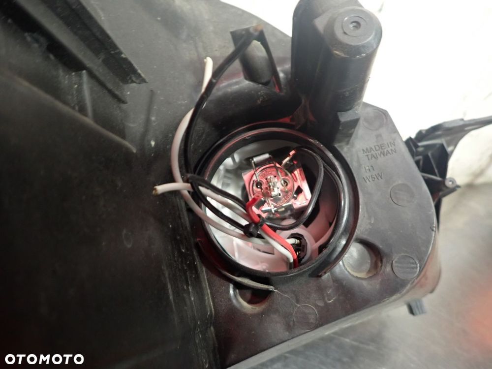 LAMPA LEWA PRZEDNIA OPEL ZAFIRA B - 5
