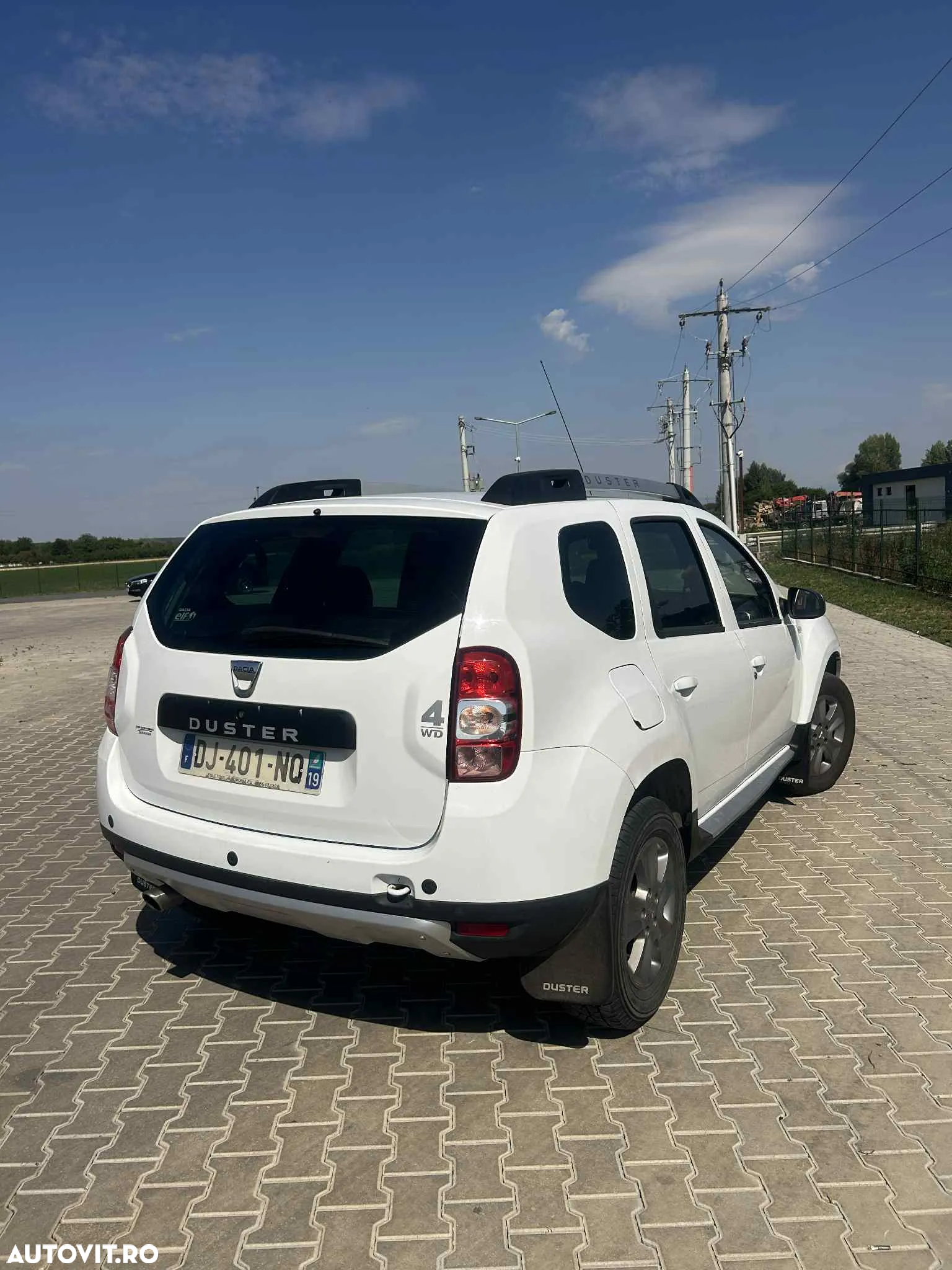Dacia Duster 1.5 dCi 4WD Prestige jante 17" - 3