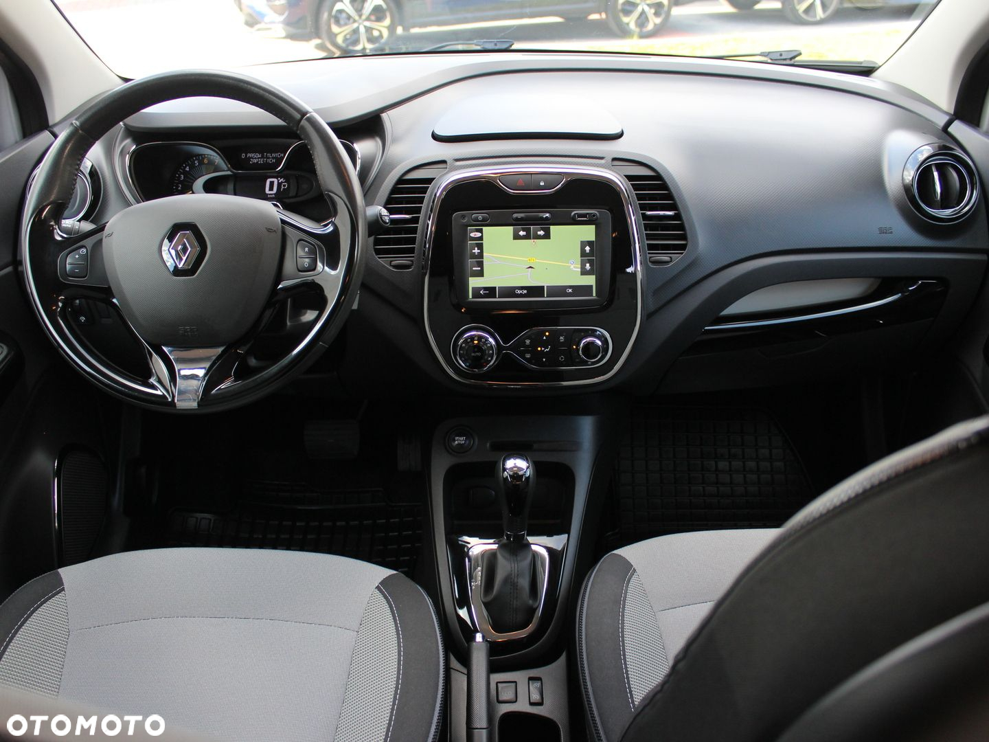 Renault Captur - 15