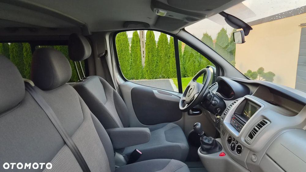 Opel Vivaro Tour Elegance L1H1 - 10