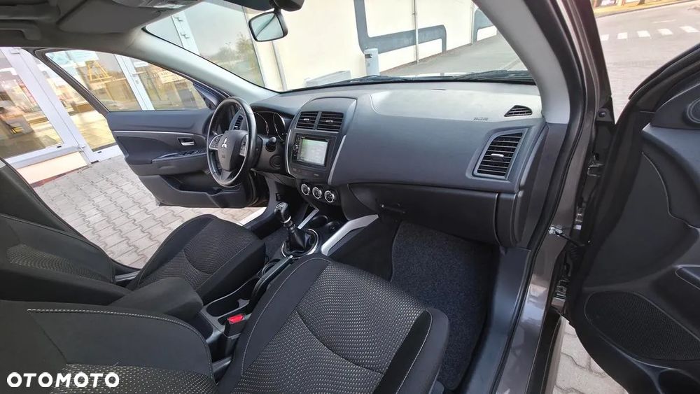 Mitsubishi ASX 1.8 DID Instyle NAVI AS&G - 30