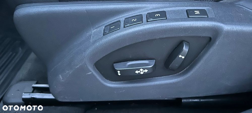 Volvo XC 60 D5 AWD Momentum - 20