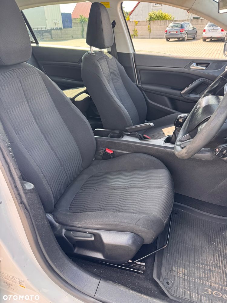 Peugeot 308 1.6 e-HDi Allure S&S - 13