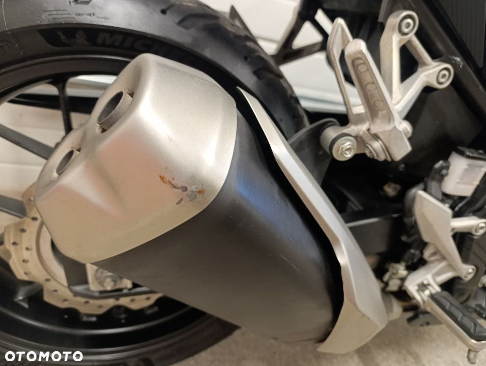 Honda CB - 11