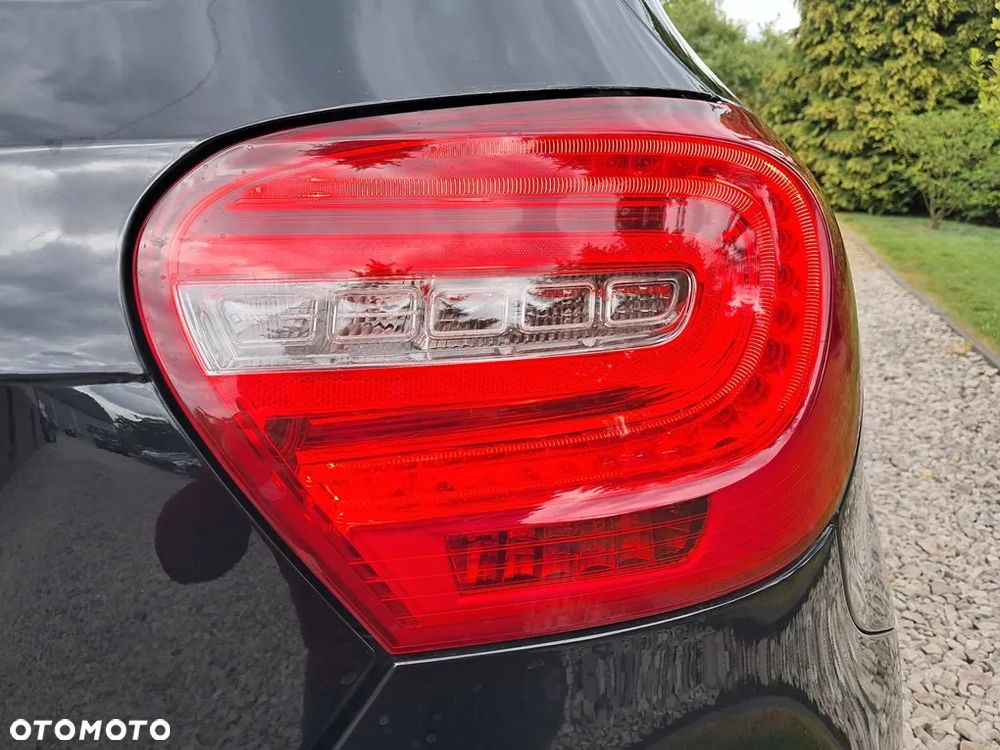 Mercedes-Benz Klasa A 180 (BlueEFFICIENCY) AMG Sport - 39