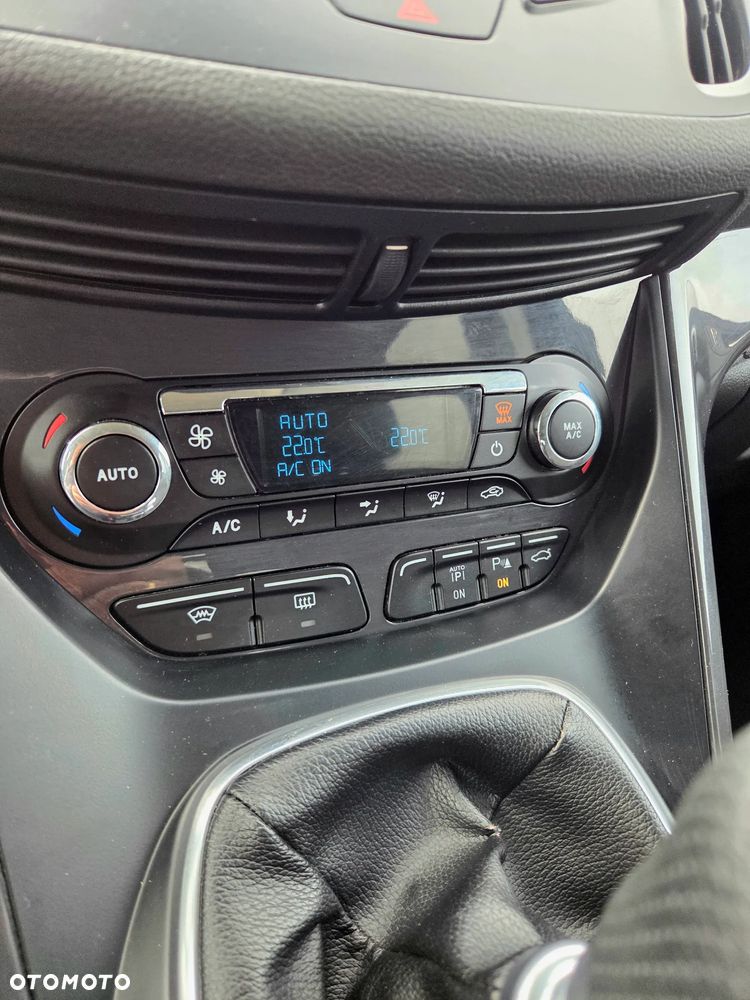 Ford Kuga 2.0 TDCi Titanium - 14