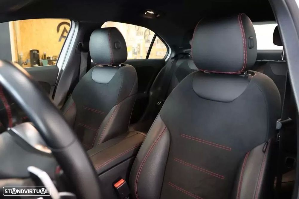 Mercedes-Benz A 180 Limousine d 7G-DCT AMG Line - 12