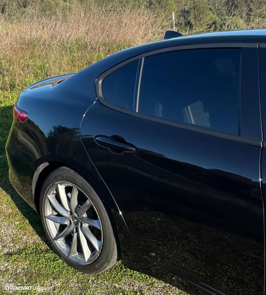 Alfa Romeo Giulia 2.2 D Sprint AT8 - 4