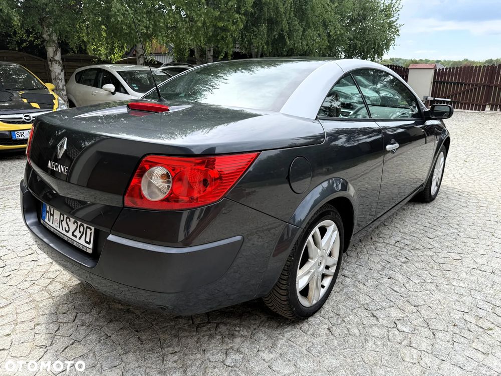 Renault Megane 1.6 Privilege - 9