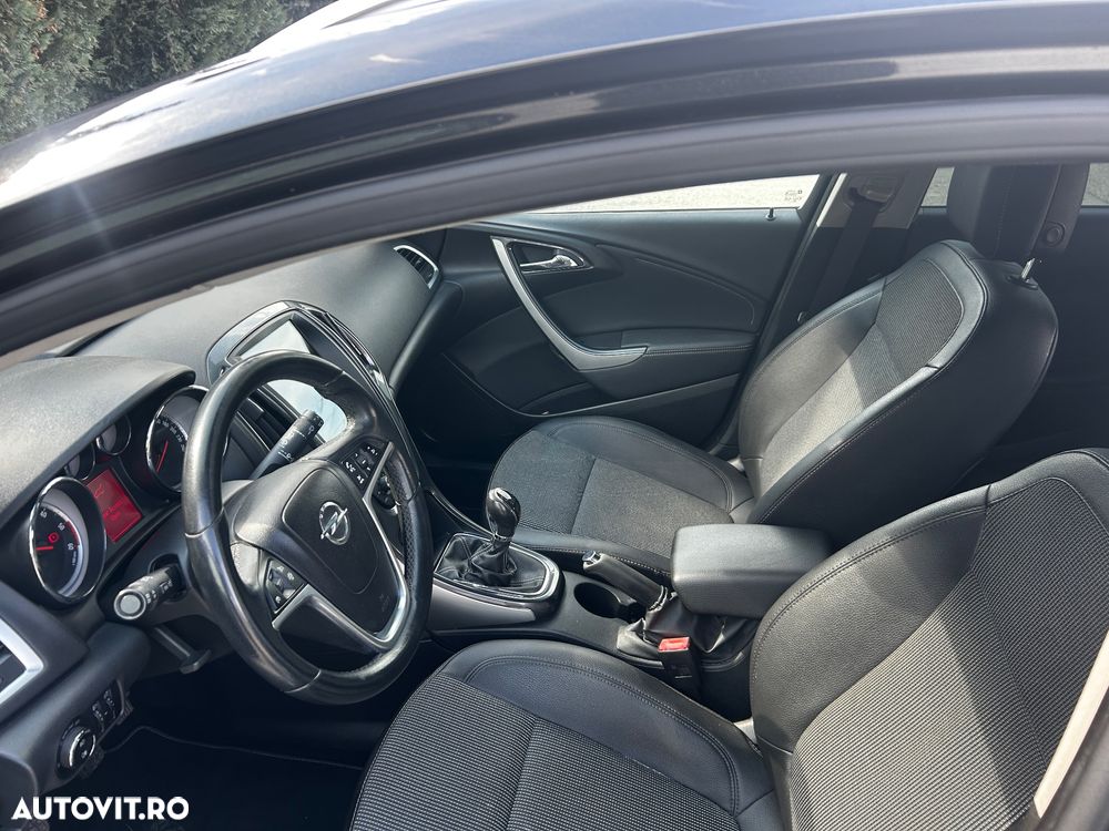 Opel Astra 1.7 CDTI Cosmo - 14