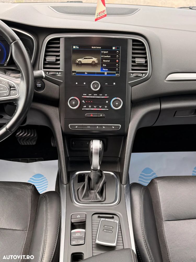 Renault Megane TCe EDC Intens - 9