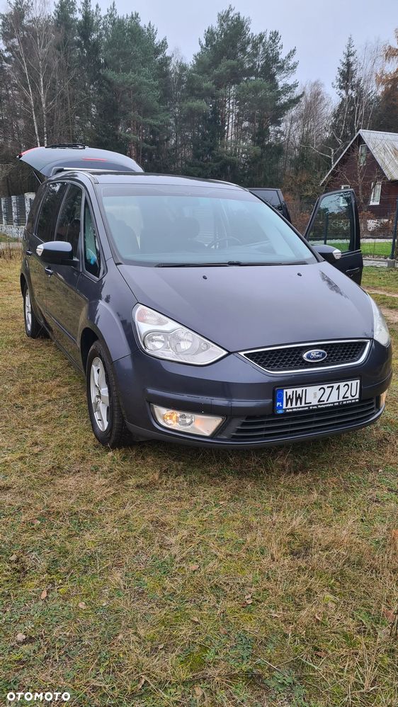Ford Galaxy - 13