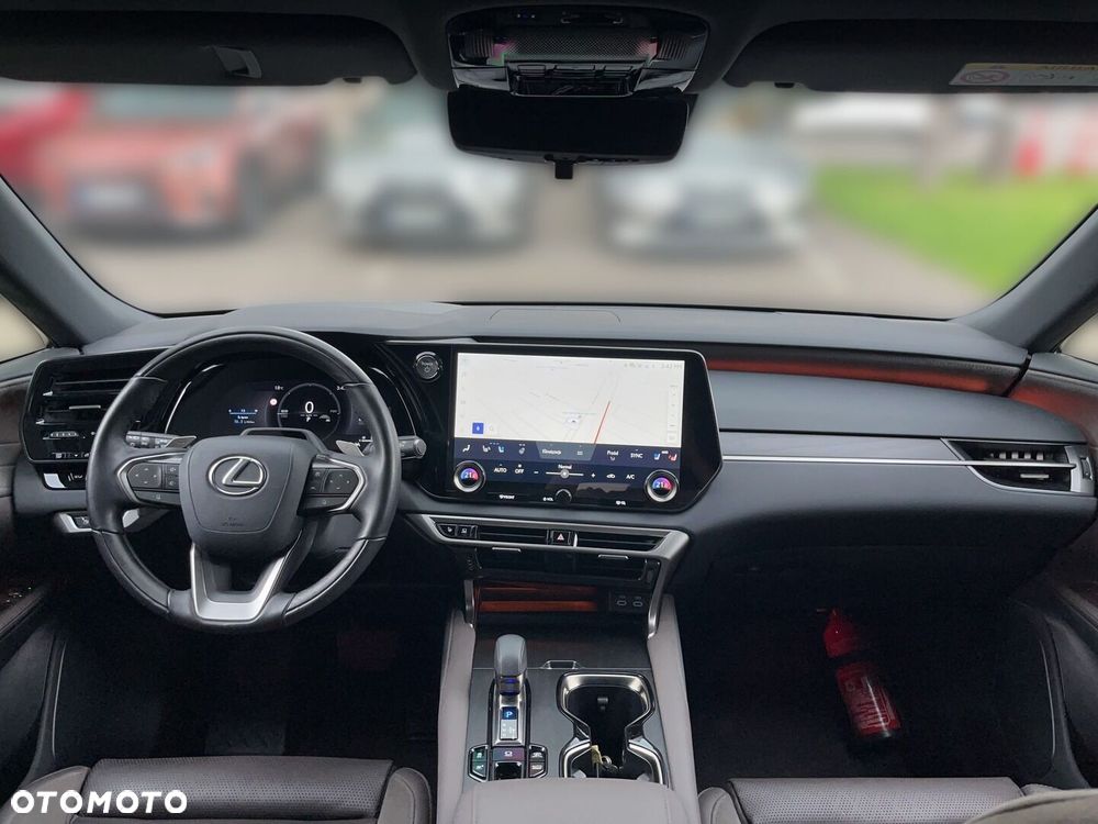 Lexus RX 450h+ Omotenashi - 8