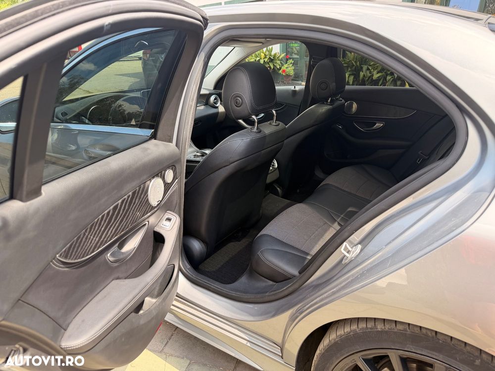 Mercedes-Benz C - 7