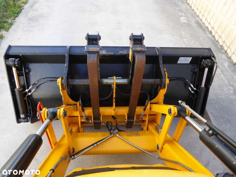 JCB 3CX - 7
