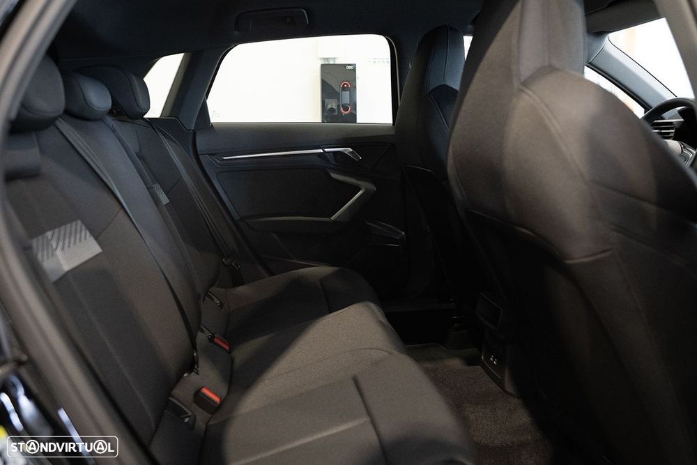 Audi A3 Allstreet 40 TFSIe SE Business - 25