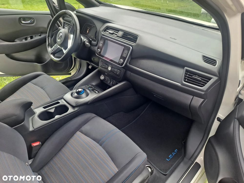 Nissan Leaf 40 kWh Acenta - 10