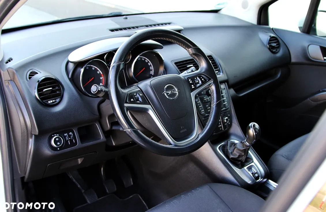 Opel Meriva 1.4 Cosmo - 14