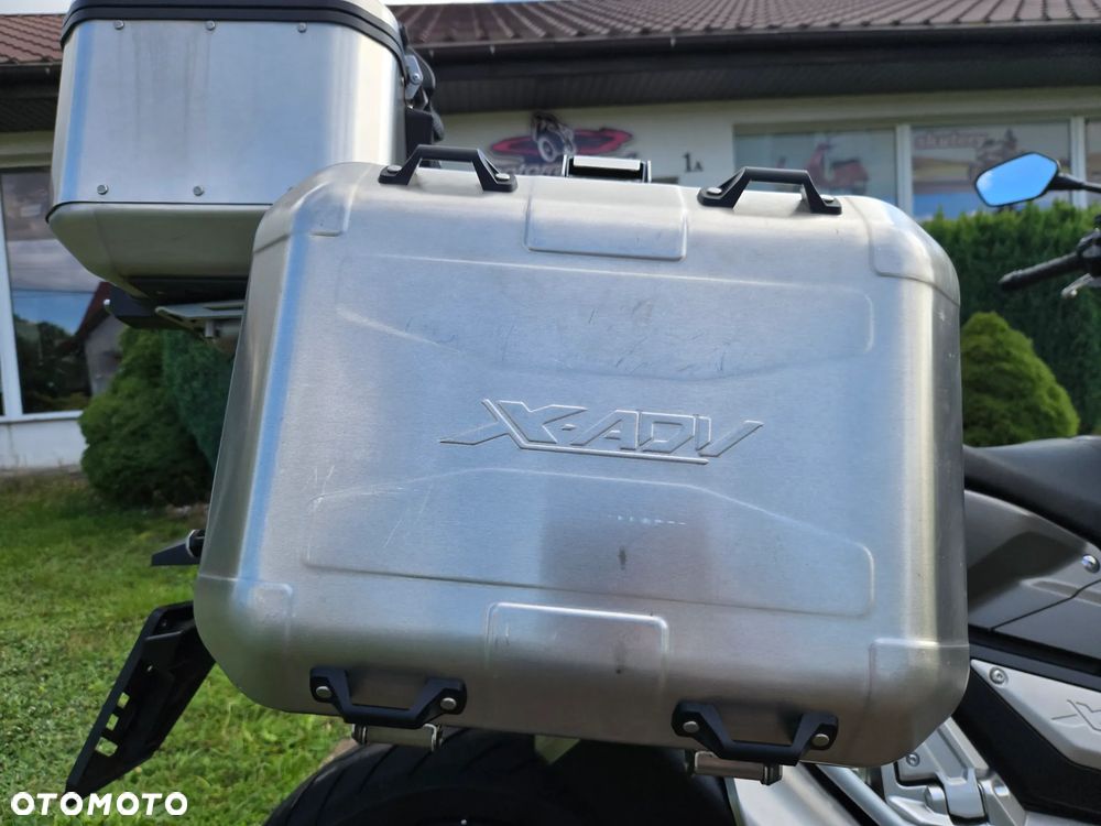 Honda X-ADV - 23
