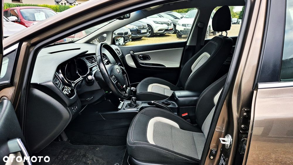 Kia Ceed 1.6 GDI XL - 30