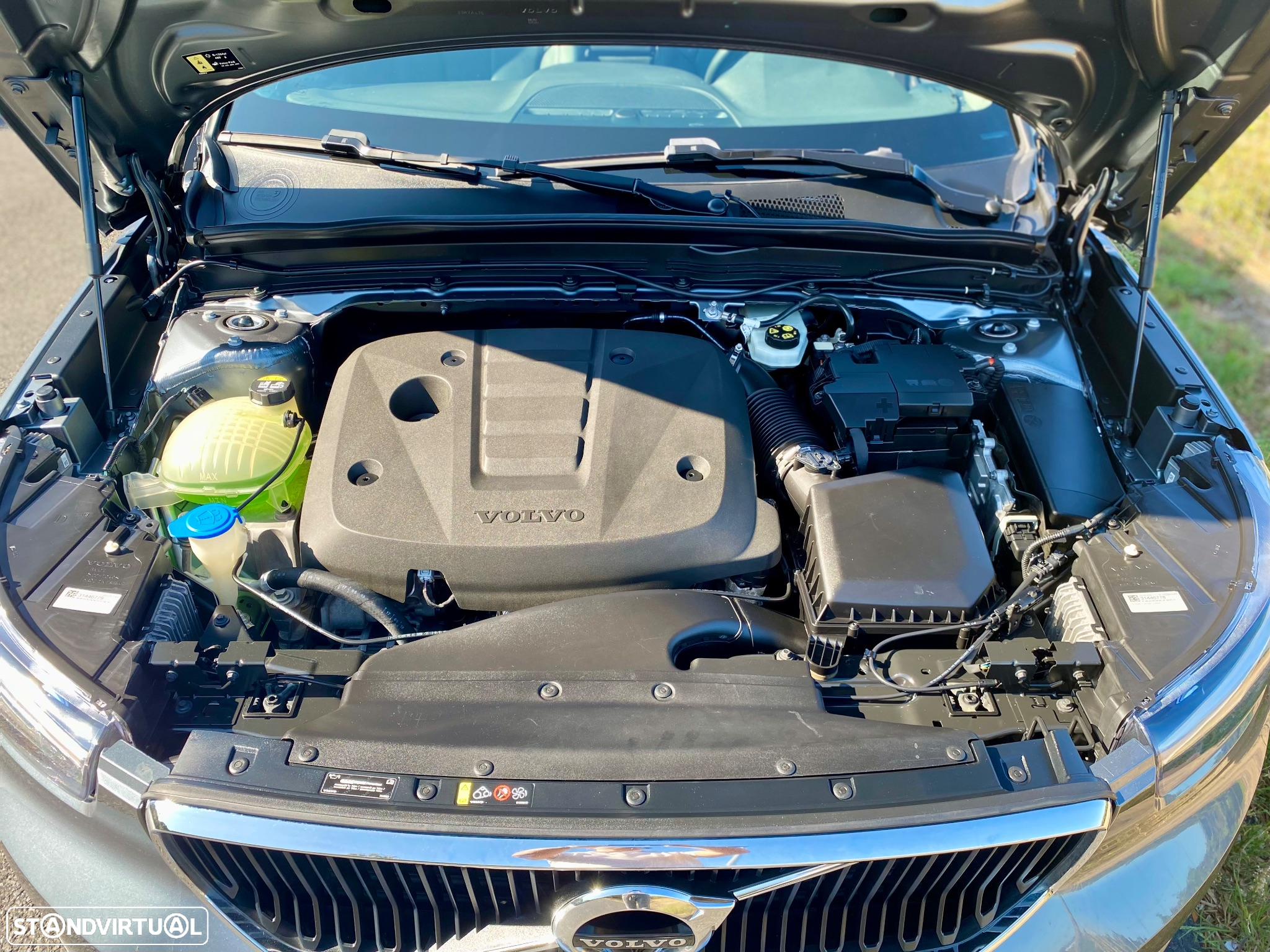 Volvo XC 40 2.0 D3 Momentum Geartronic - 18