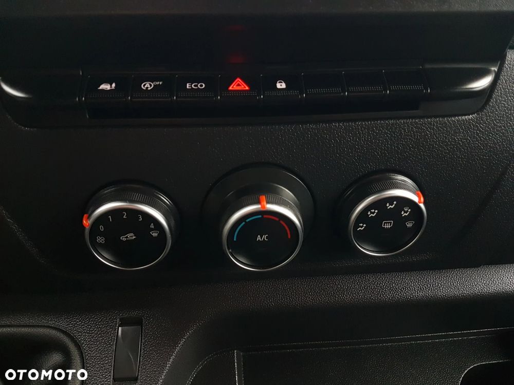 Renault MASTER 8EP CHŁODNIA 4,21x2,11x2,00 IZOTERMA AGREGAT CARRIER XARIOS 350 ZASILANIE Z SILNIKA + ELEKTRYCZNE STACJONARNE KLIMA - 25