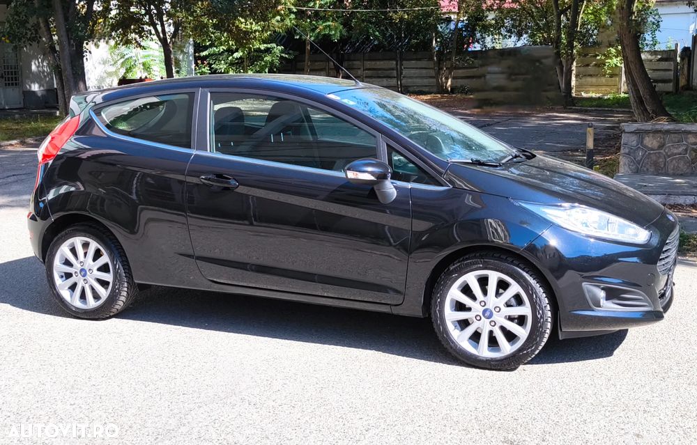 Ford Fiesta 1.0 EcoBoost S&S Aut. TITANIUM X - 4
