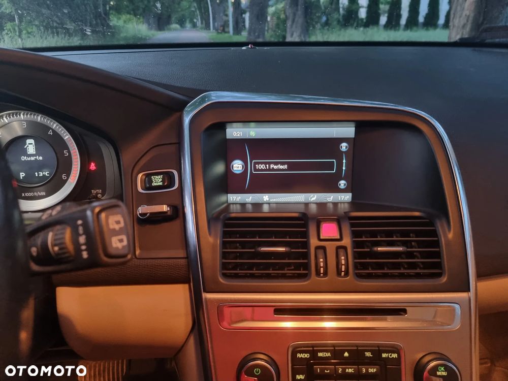 Volvo XC 60 - 21