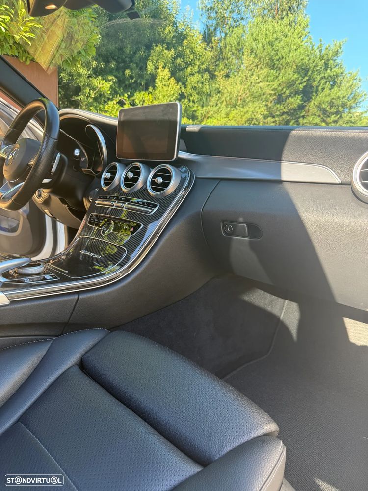 Mercedes-Benz C 300 h AMG Line - 18