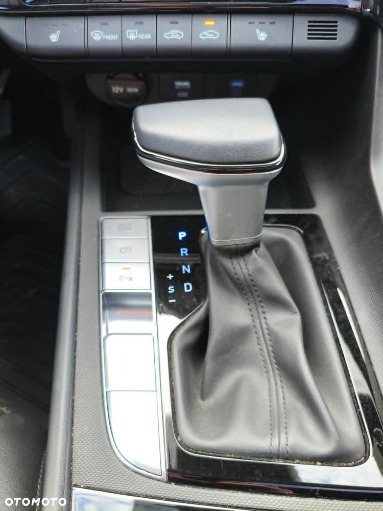 Hyundai Elantra 1.6 Premium - 8