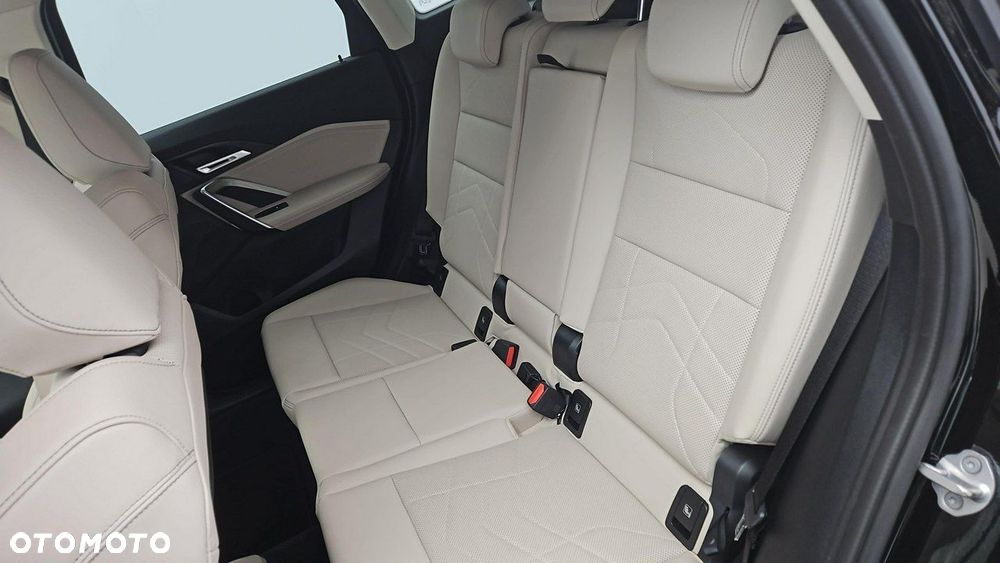 BMW X1 sDrive18i xLine - 22