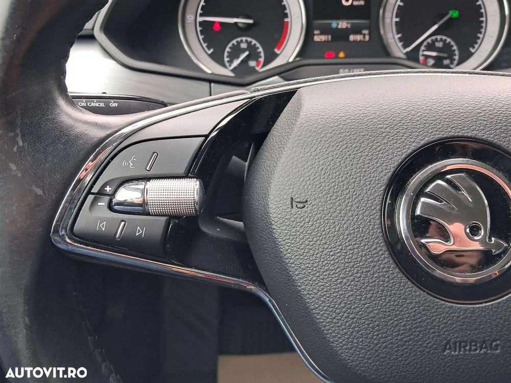 Skoda Superb 2.0 TDI DSG Ambition - 18