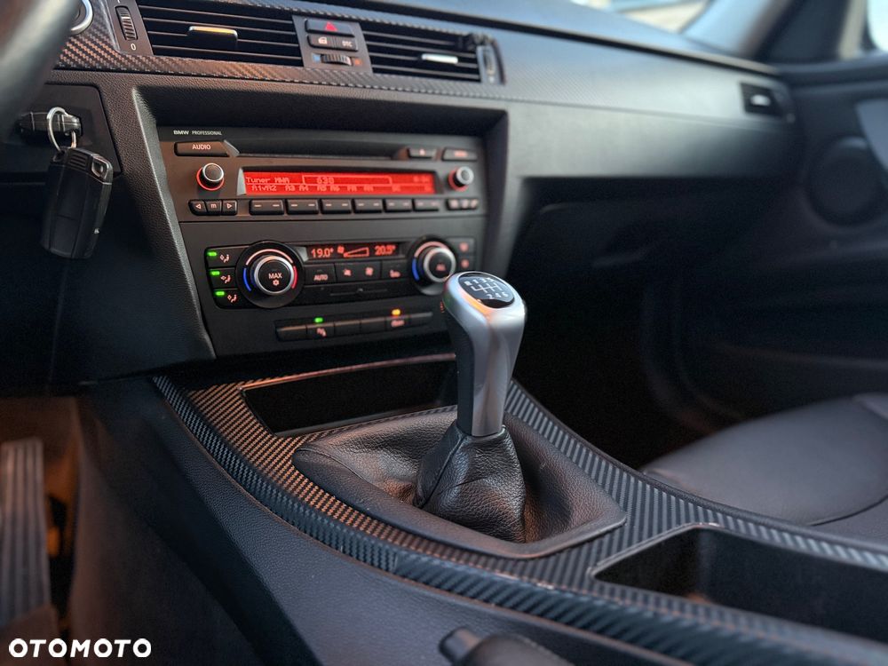 BMW Seria 3 320d - 23