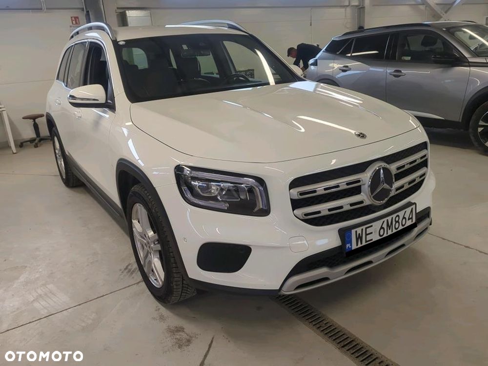 Mercedes-Benz GLB 200 7G-DCT - 2