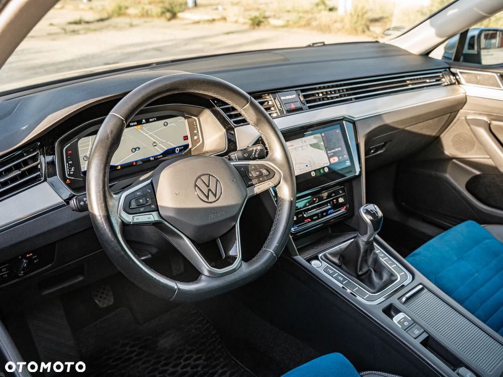 Volkswagen Passat 2.0 TDI EVO Elegance - 13