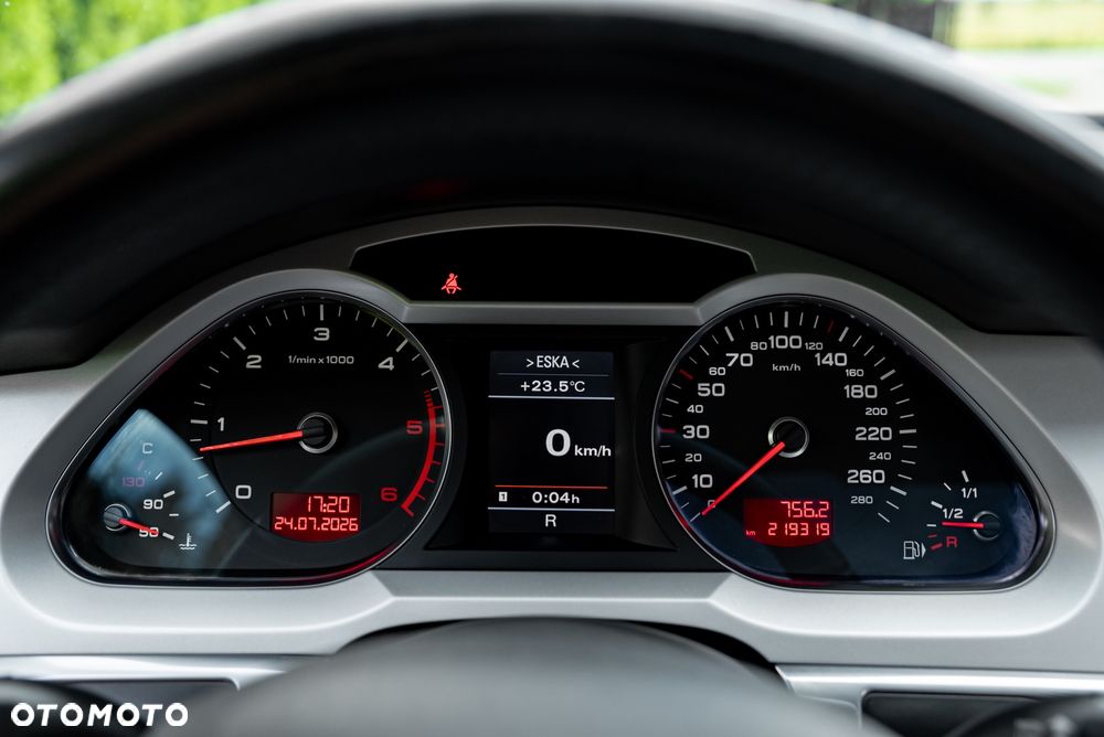 Audi A6 Avant 3.0 TDI DPF quattro tiptronic - 29