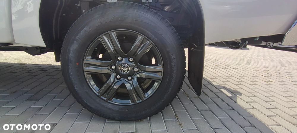 Toyota Hilux 2.8 D-4D mHEV Double Cab Executive 4x4 - 21