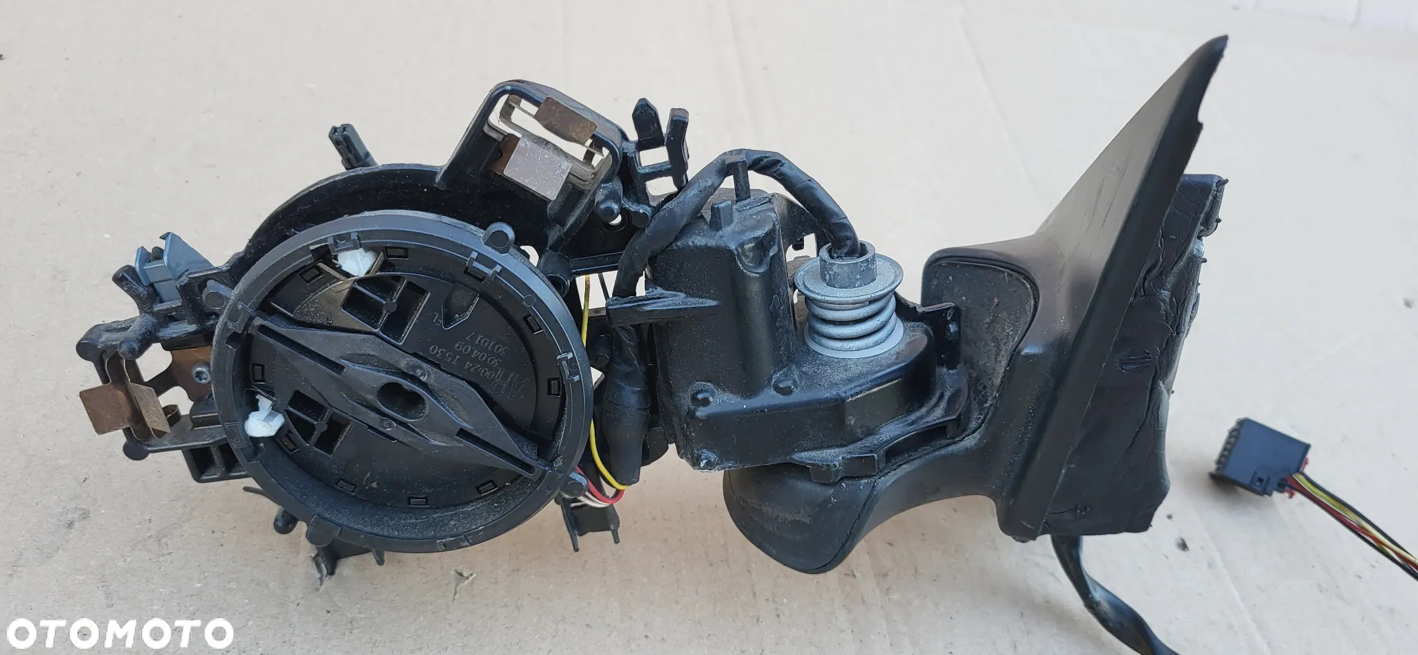 LUSTERKO LEWE AUDI A3 8P 6PIN 8P1858531DA - 2