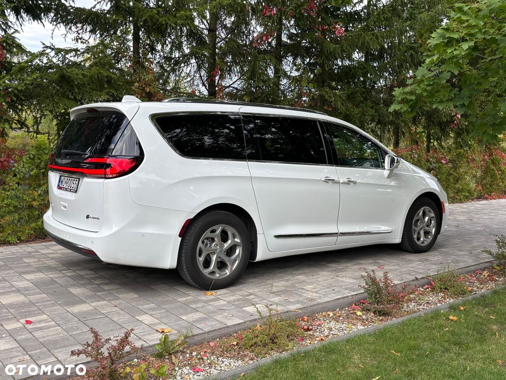 Chrysler Pacifica - 5