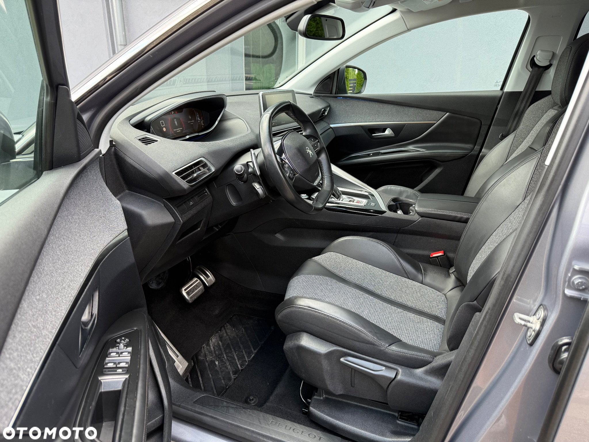Peugeot 3008 1.2 PureTech Allure S&S EAT6 - 6