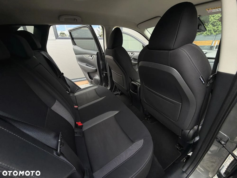 Nissan Qashqai 1.3 DIG-T N-Connecta - 17