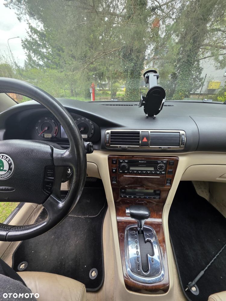 Skoda Superb 1.9 TDI Platinum - 3