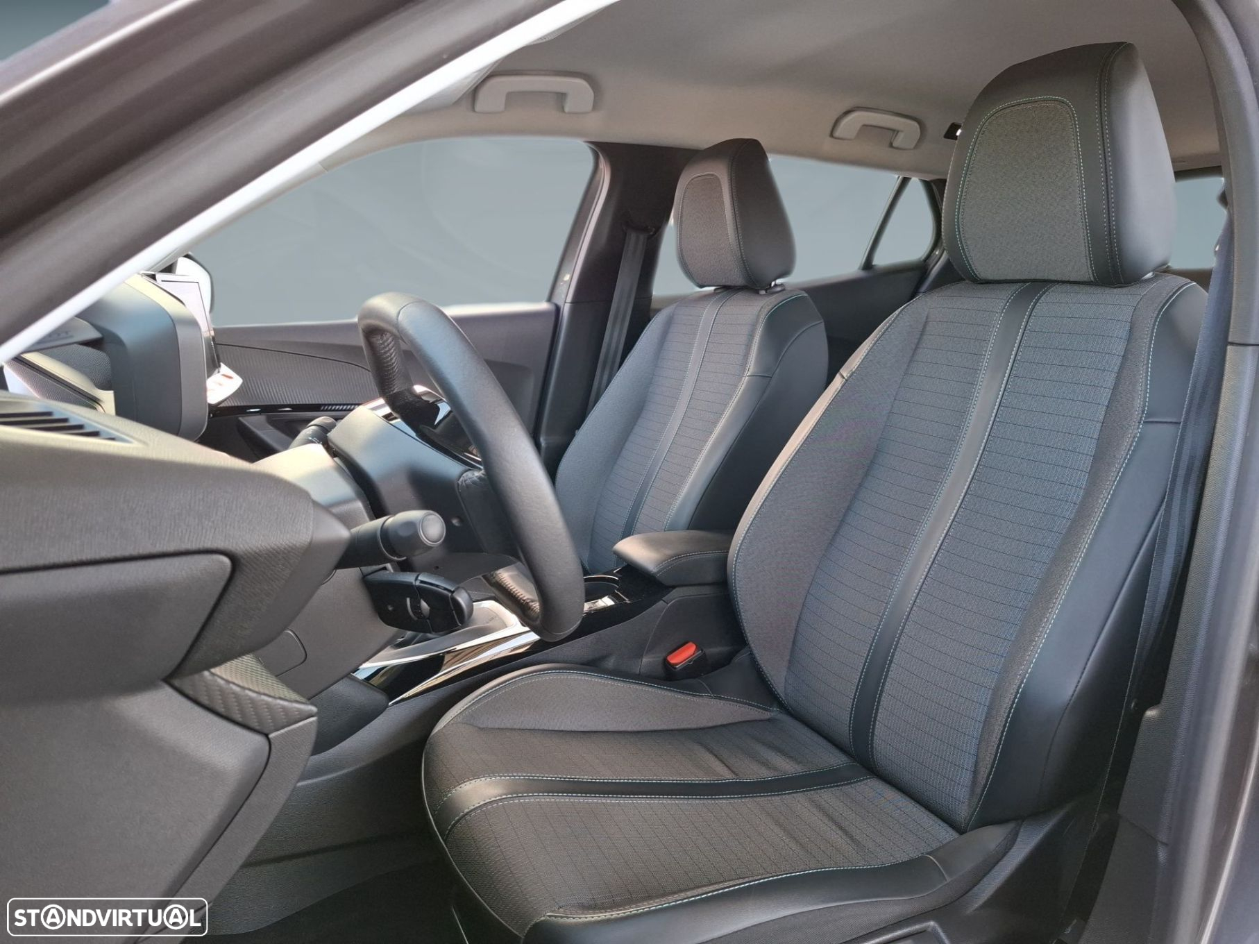 Peugeot 2008 1.2 PureTech Allure Pack - 11