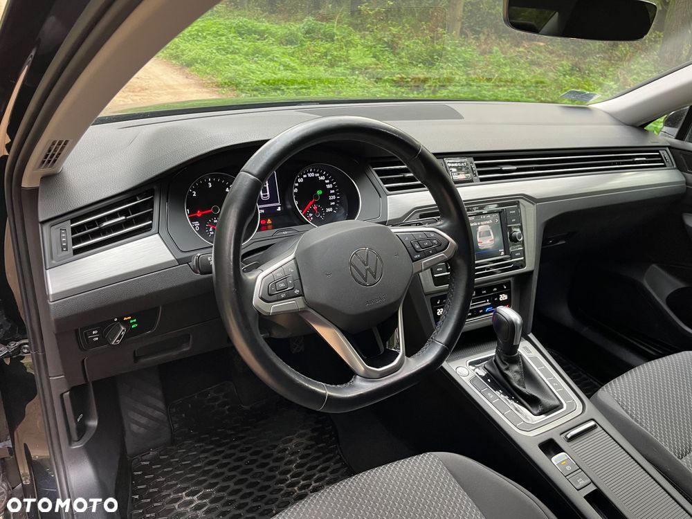 Volkswagen Passat 2.0 TDI EVO Essence DSG - 10