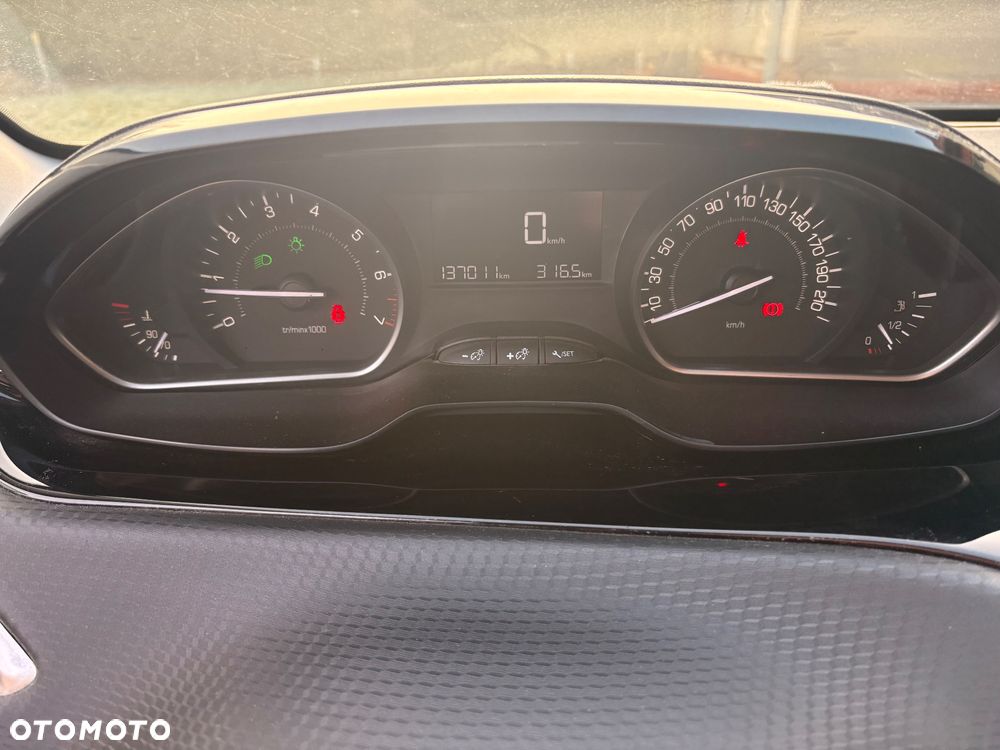 Peugeot 2008 PureTech 82 Active - 19