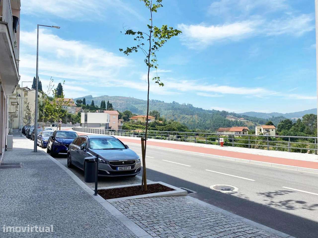 Cinco Lojas com Box e logradouro em Castro Daire, Viseu - Grande imagem: 3/14