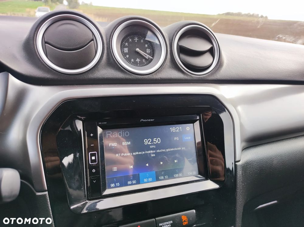 Suzuki Vitara 1.4 Boosterjet Premium 4WD - 8