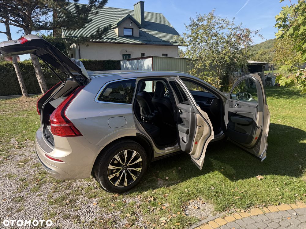 Volvo XC 60 B4 B Plus Bright - 16