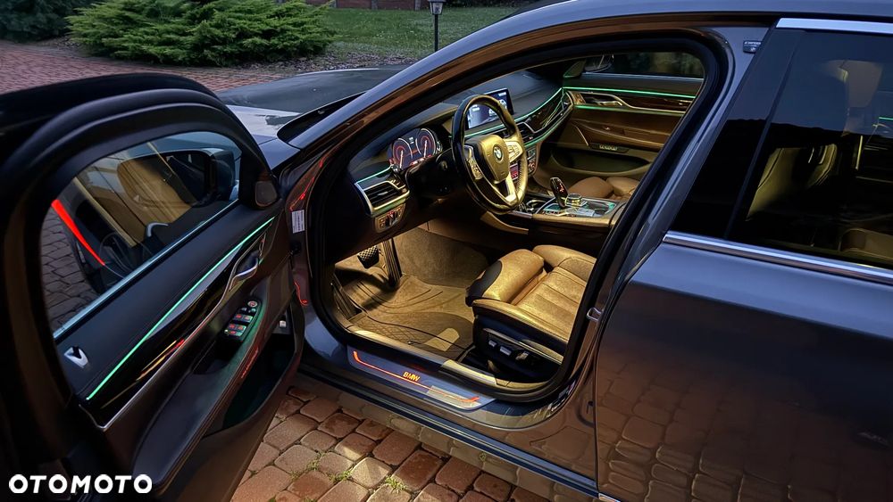 BMW Seria 7 730d xDrive - 7