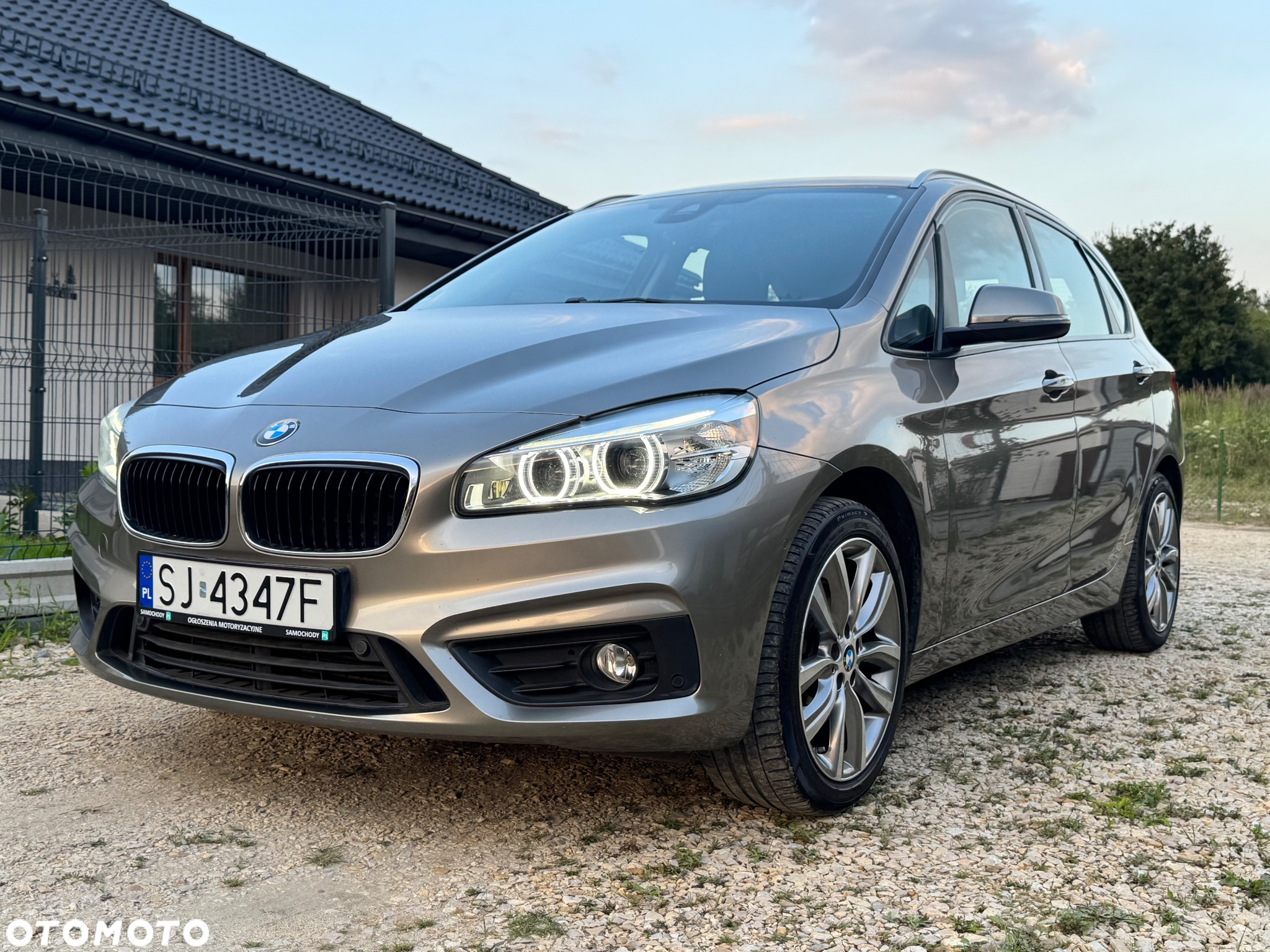 BMW Seria 2 220i Active Tourer Sport Line - 7